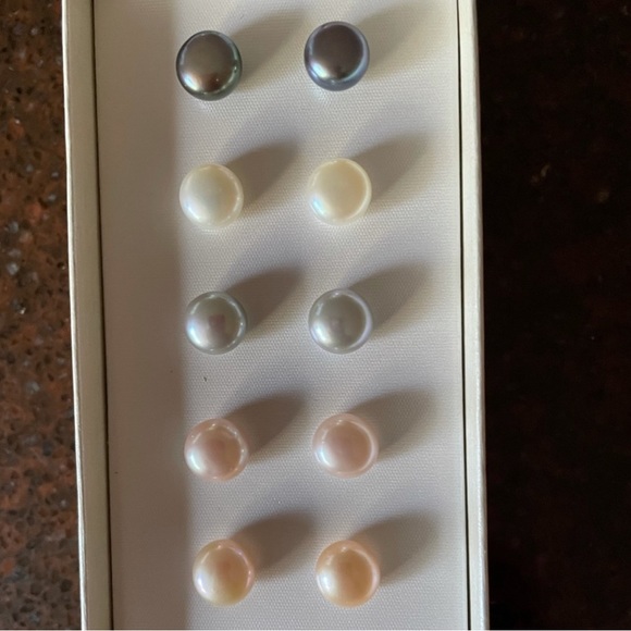 Sterling Silver Genuine Fresh Water Pearl Button Shape Earrings Five Pairs NWB - Picture 9 of 9